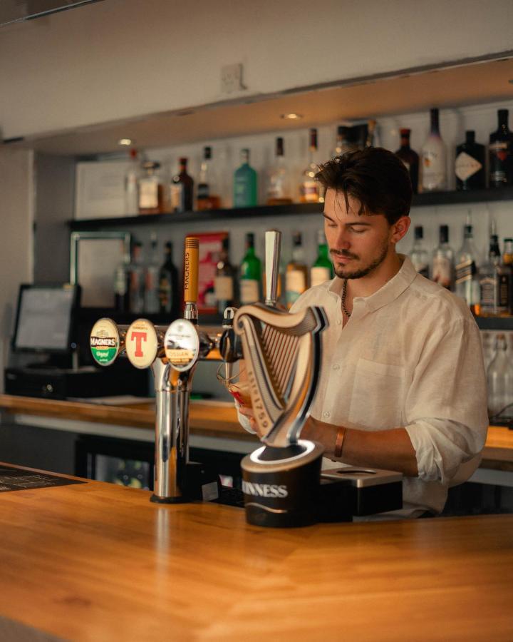 The Ballinluig Inn 피틀로크리 외부 사진